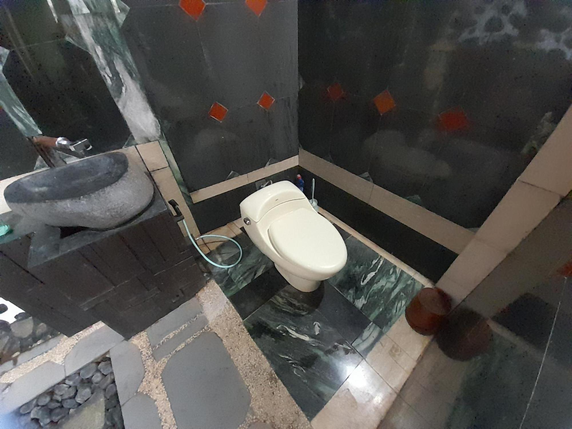 Sasak Lebung Home Senggigi Δωμάτιο φωτογραφία